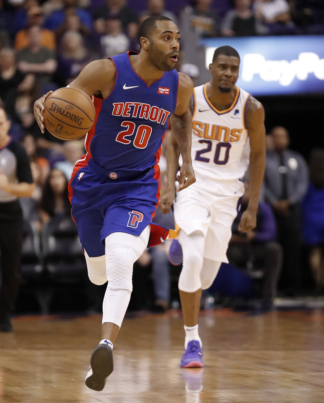 让球员们在 让球员们在